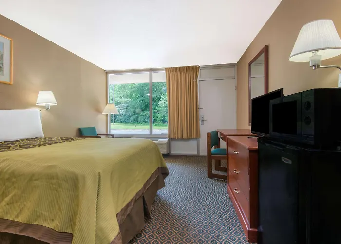 Hampton Inn By Hilton Clanton