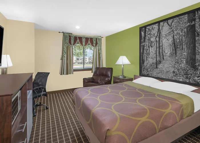 Super 8 By Wyndham Webster City Ia