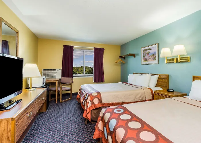Super 8 By Wyndham Fergus Falls