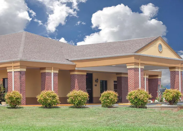 Days Inn By Wyndham Moulton