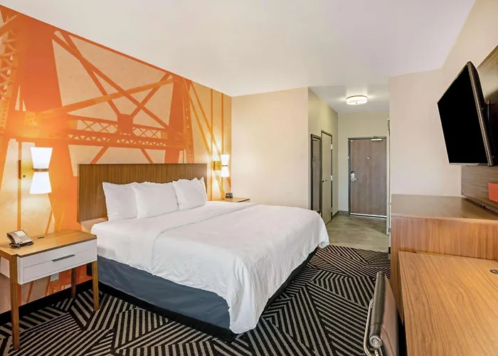 La Quinta By Wyndham Waco Baylor Downtown