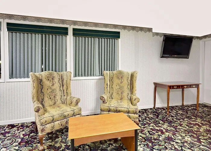 Knights Inn Madison Heights