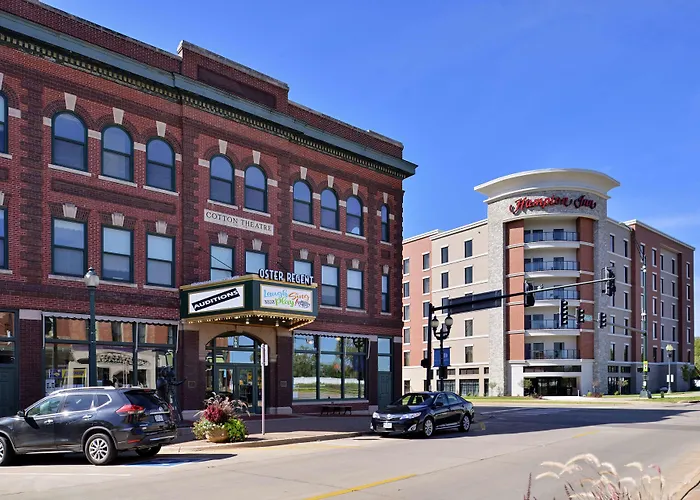 Hampton Inn Cedar Falls Downtown