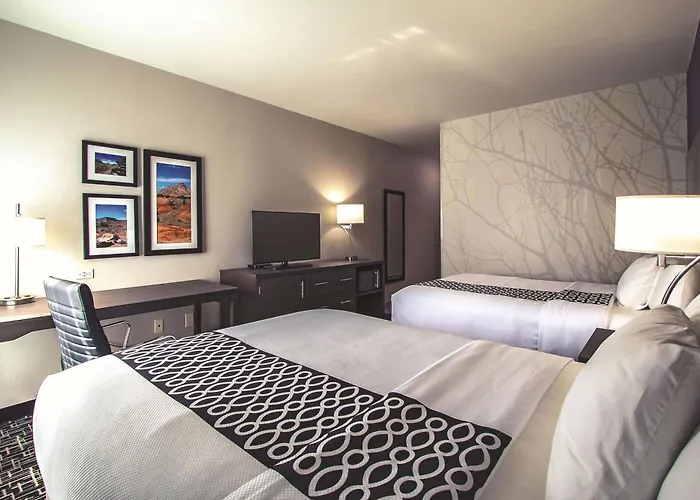 La Quinta By Wyndham Pampa