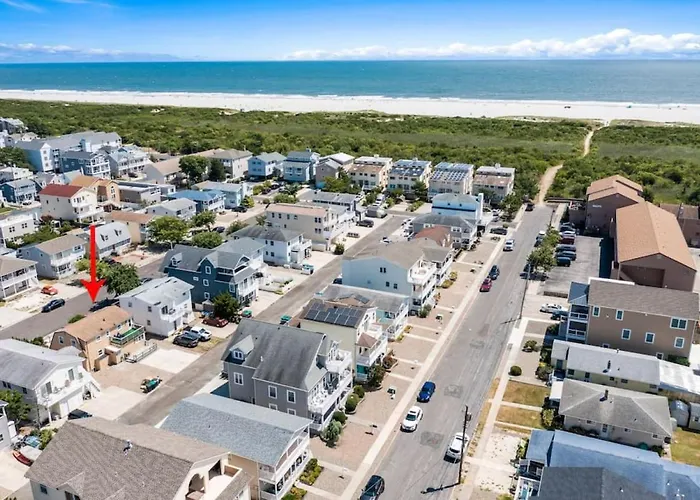 Beach Getaway Parking 2 Blocks To Beach