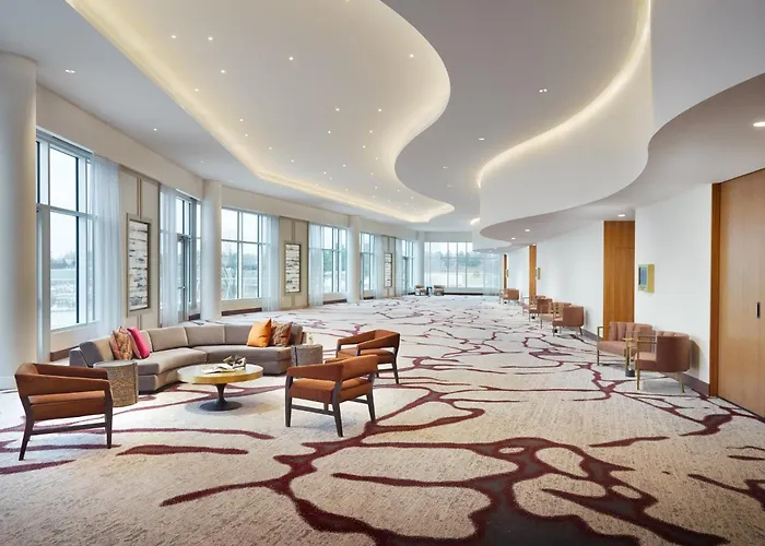 Omni Viking Lakes