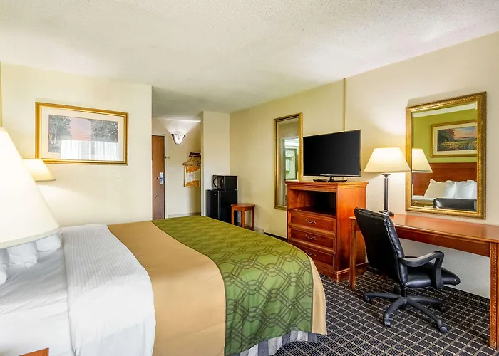 Rodeway Inn Central