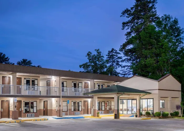 Super 8 By Wyndham Gadsden Al
