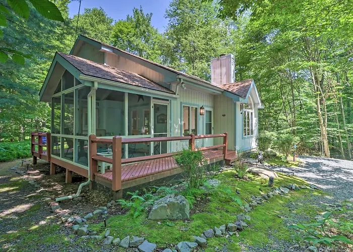 Deck & Resort Amenities: Pocono Lake Home