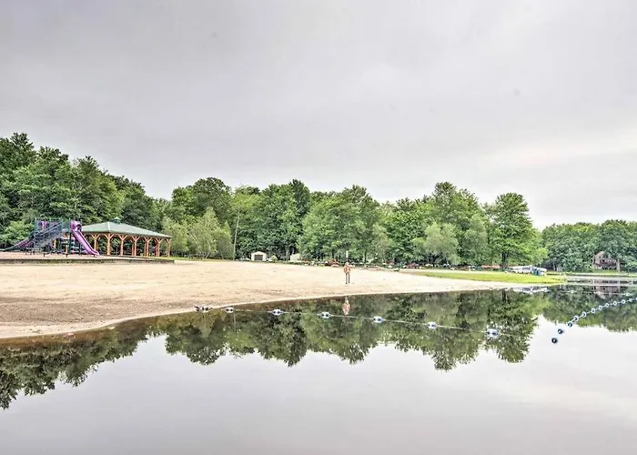 Romantic Pocono House - Stream, Lake, Beach, Pool, Firepit