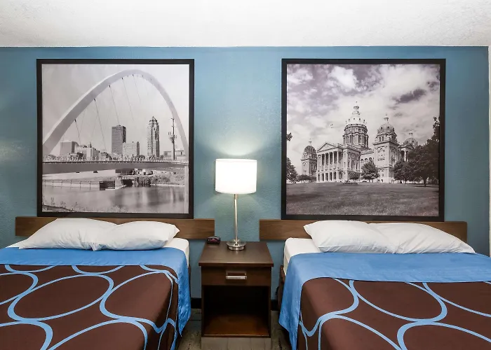 Super 8 By Wyndham Urbandale/Des Moines Area
