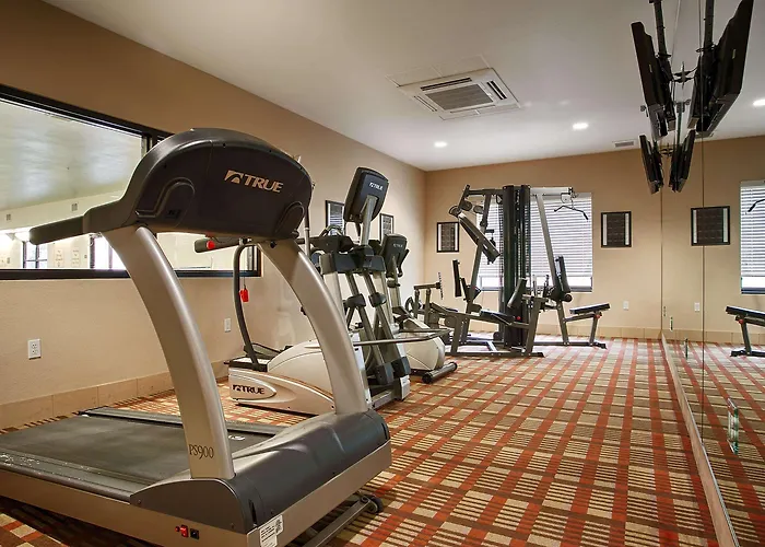 Best Western Plus DeSoto Inn&Suites