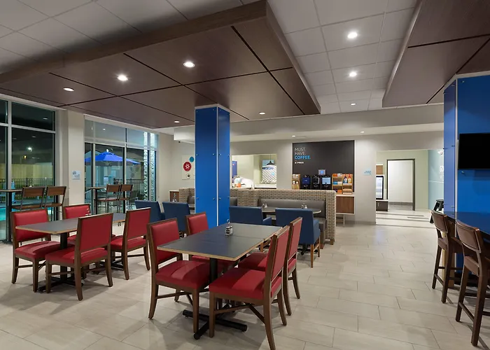 Holiday Inn Express - Lake Park By Ihg