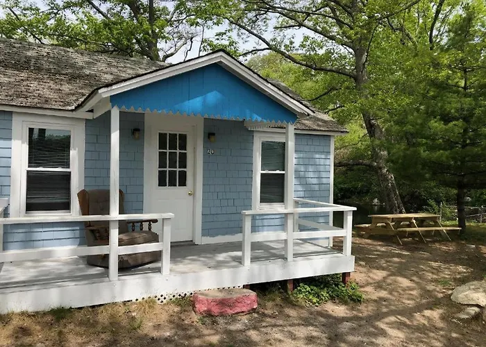 Herring Run Cabins And Inn