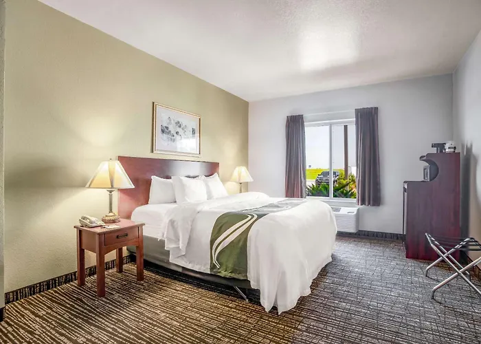 Quality Inn Parsons North