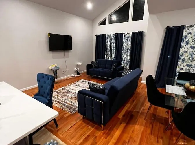 Springview Homes 12Mins From Ewr & 3 Mins From University Hospital