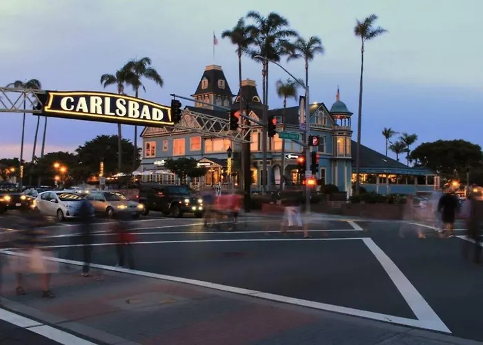 Golf - Beach - Legoland - Shopping - Dining