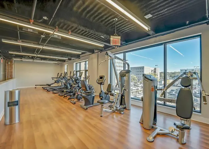 Stylish 1Br Unit. Parking. Easy Ride To Nyc