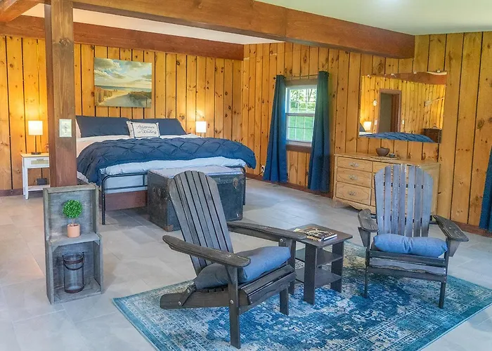 St Lawrence River Retreat