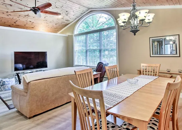 Readfield Retreat W/ Lake Maranacook Views!
