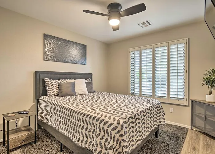 Pool, Hot Tub & Patio: Mesa Oasis Desert Getaway