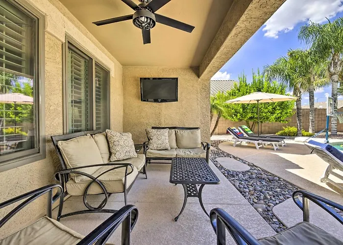 Pool, Hot Tub & Patio: Mesa Oasis Desert Getaway