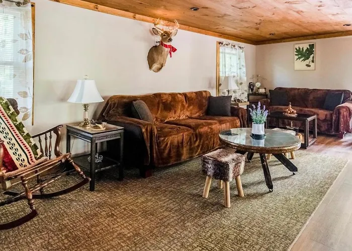 The Nook Lodge - Cabin With Hot Tub At Shawnee And Camelback Mtn