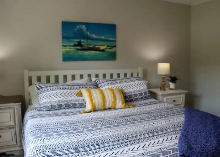 4 Bdr Cottage Edinboro Lake Views Dogs Welcome