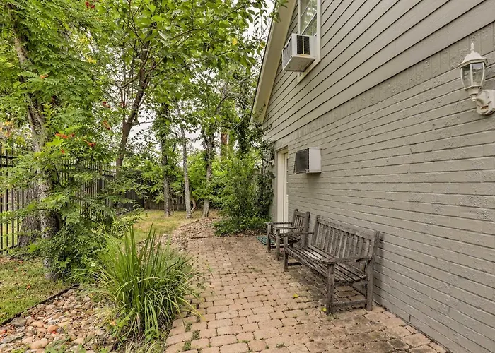 < 1 Mi To Kyle Field: Cozy Studio W/ Outdoor Space