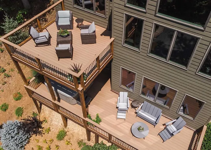 Grand Chalet W/ Hot Tub - Near Wintergreen Resort