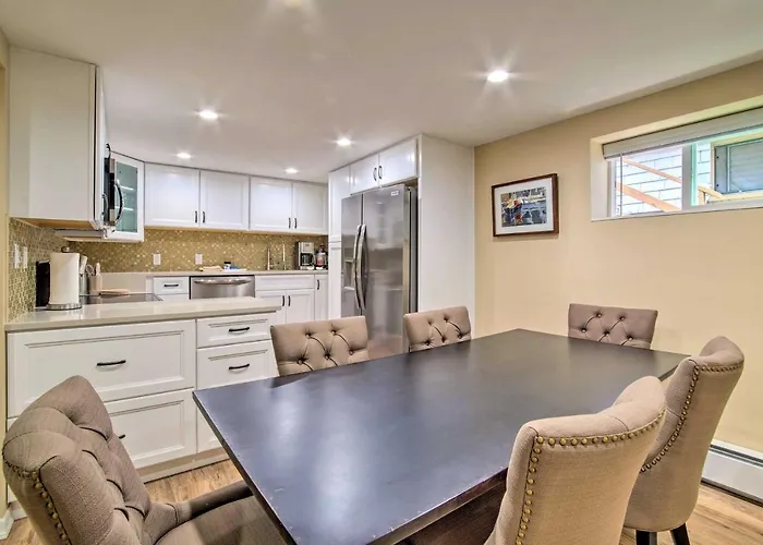 Cozy North Bend Getaway In Walkable Location!