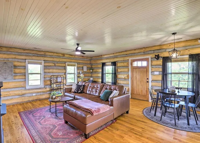 17 Mi To Appalachian Trail! Mtn Retreat W/ Views