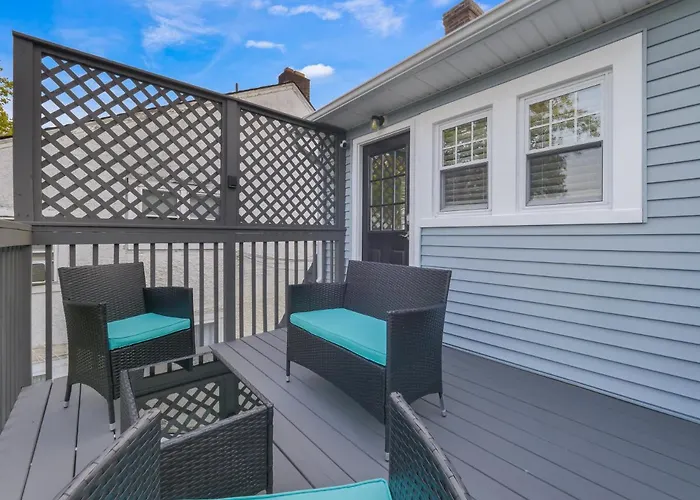 Deck View Of Hudson River & Mt Beacon / Boho Suite