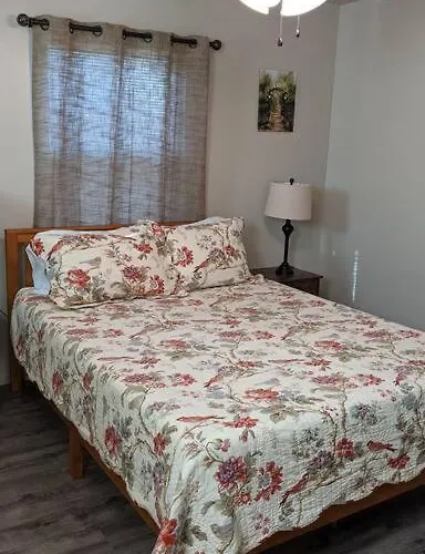 Mimi'S Cabin