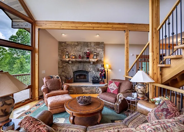 --Mountain Chalet Getaway With Breathtaking View Next To Tail Of Dragon--