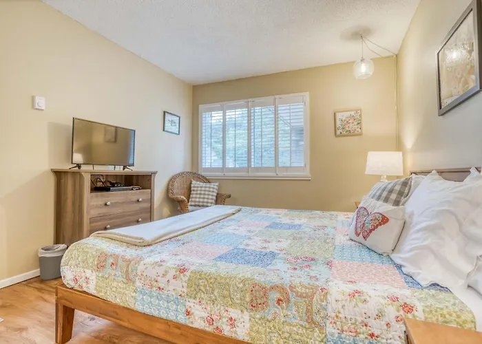 Proposal Rock Inn 233 - Meredith Lodging