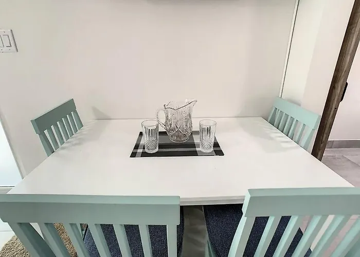 Steps From The Beach, Renovated 1Bd 1 Bth