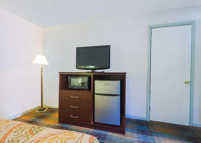 Travelers Inn By Oyo Beaver, Hwy 19