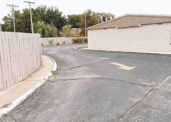 Blue Way Inn & Suites Winfield