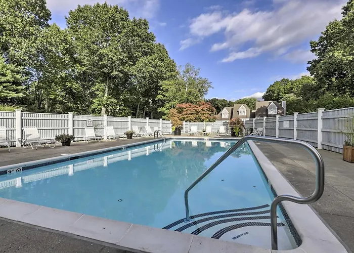 Norwich 'The Villas': Near Mohegan Sun Casino
