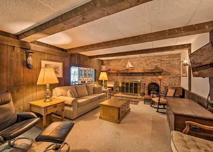Amish Country Apartment W/ Cozy Fireplace!