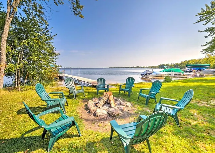 Crivitz Lakefront Escape W/ Boat Dock & Slip!