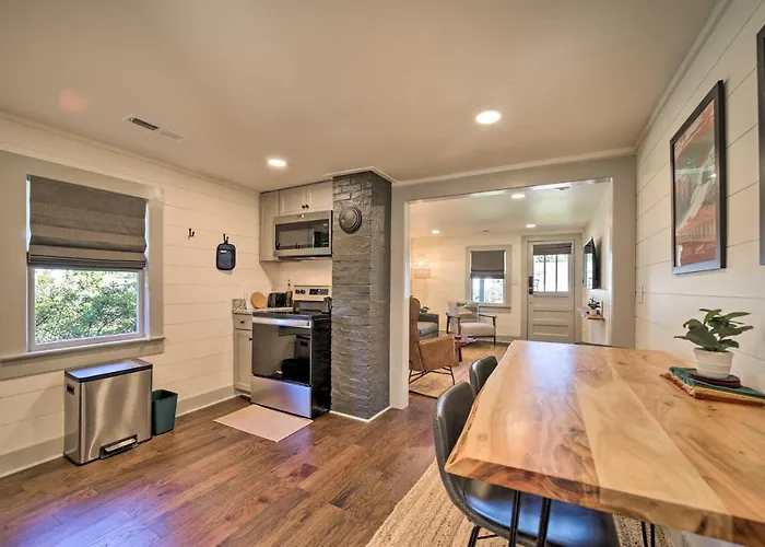 Updated Brevard Home - Close To Downtown!