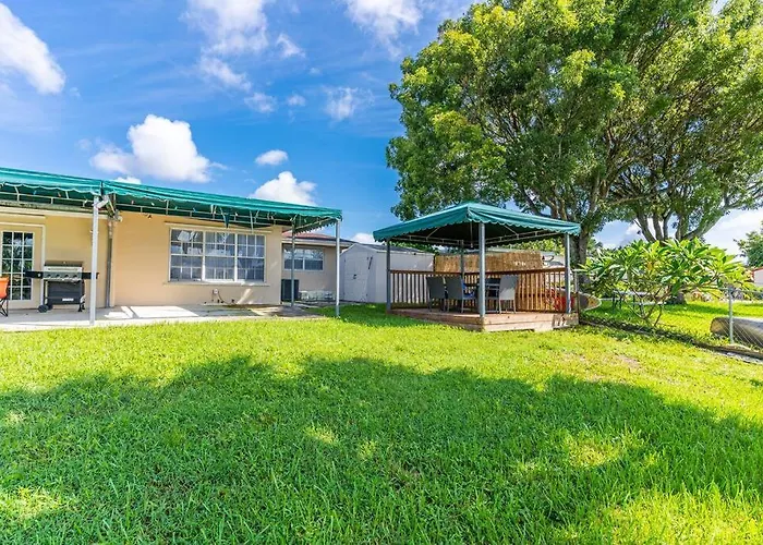 Private Lakefront Home In Miami/Pembroke