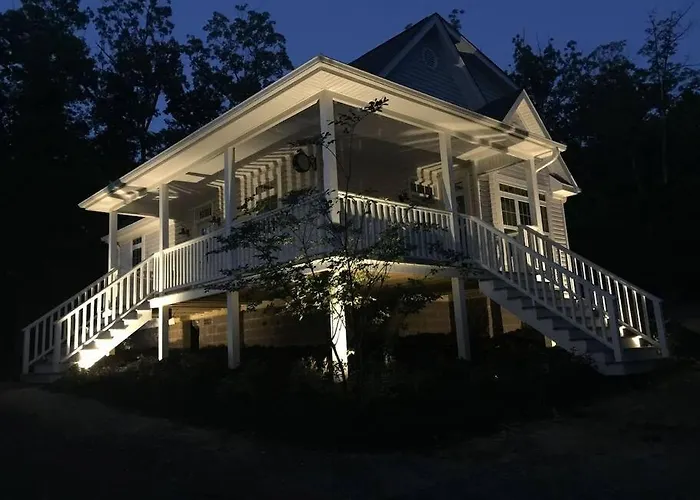 Primrose Cottage - Private Lake, Hot Tub, Atv Trails