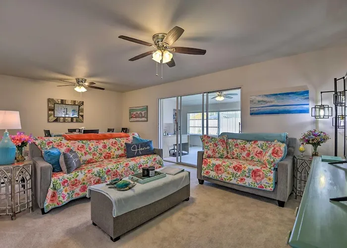 Pool Access: Ranch-Style House In Sun City Center