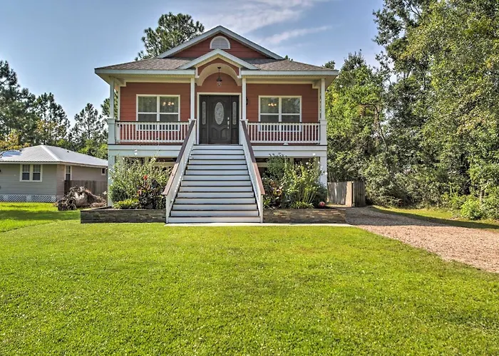 Waveland Family House, 4-Minute Drive To The Beach