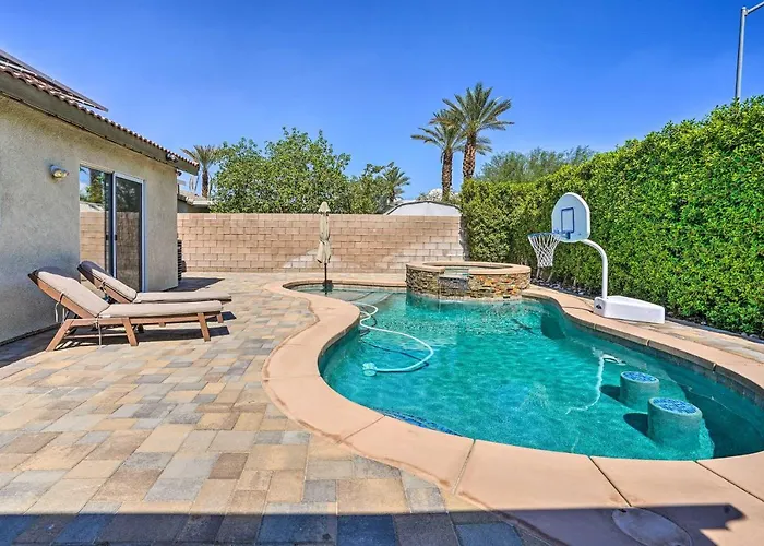 Pool & Game Room: Pet-Friendly Indio Retreat