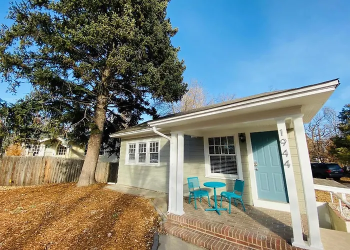 Stunning Bungalow Next To Unc - Free Bikes!