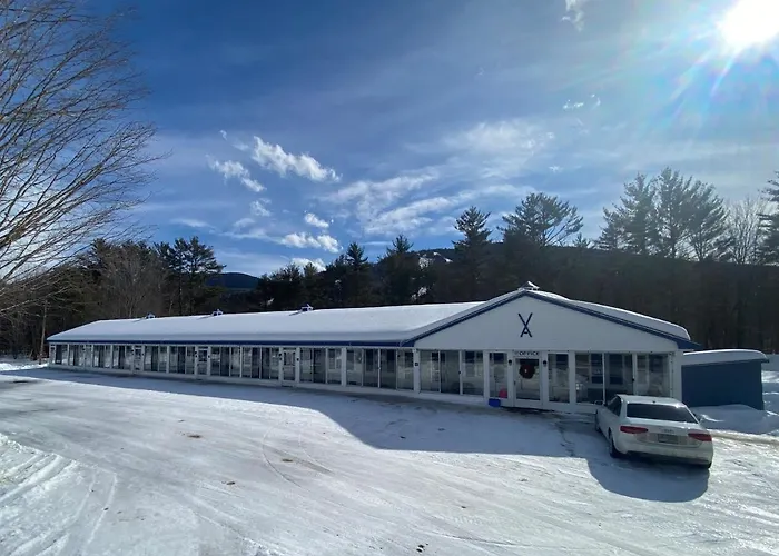 North Colony Motel And Cottages